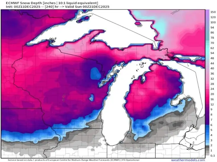Snow-depth forecast map with color shading, a legend, and forecast timing text.