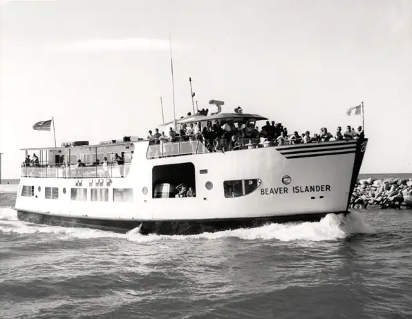 A black-and-white photograph of the motor ferry Beaver Islander under way