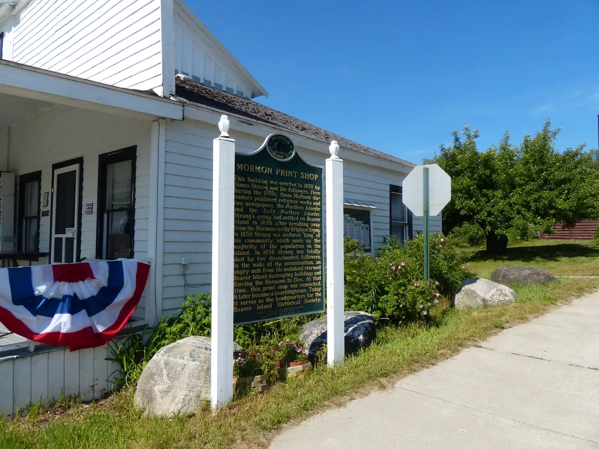 The Mormon Print Shop, side view, St. James (2013)